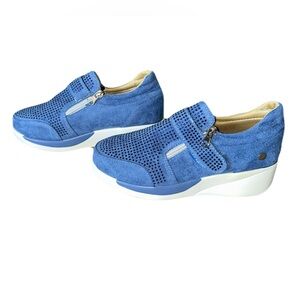 NEW Stylish Blue Women's Sneakers with Zip Detail